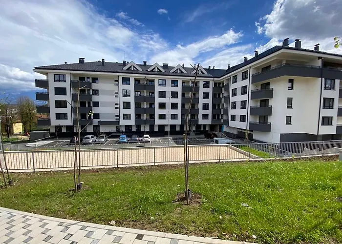 Zeus Apartment